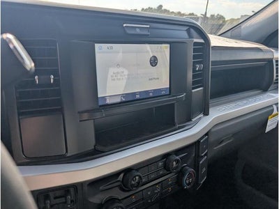 2025 Ford F-600SD XL