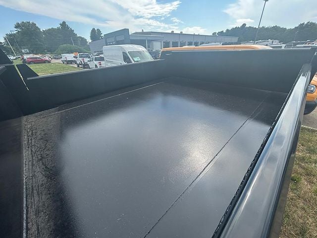 2025 Ford F-600SD XL