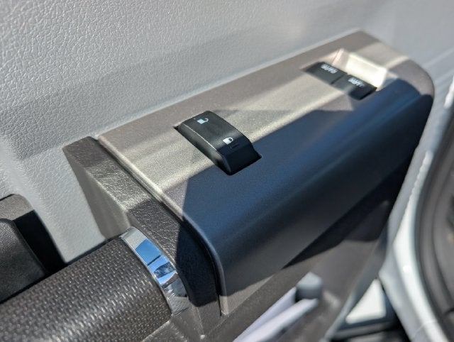 2027 Ford F-750SD Base
