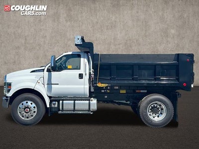 2025 Ford F-750SD Base