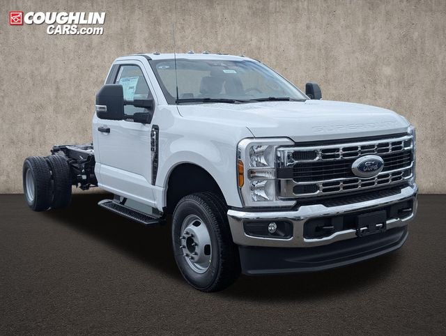 2026 Ford F-350 XL 4x4 Regular Cab 169-In DRW's photo