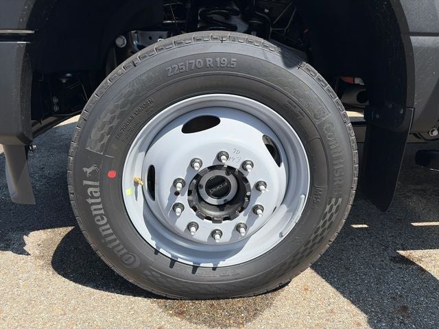 2026 Ford F-550SD DRW