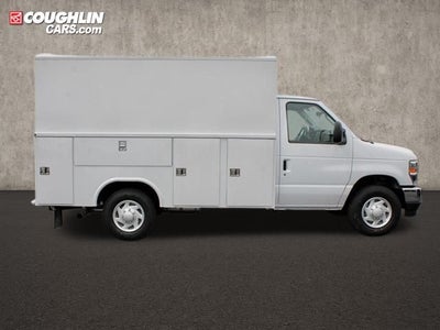 2026 Ford E-350SD Base Cutaway