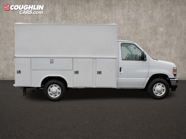 2026 Ford E-350SD Base Cutaway