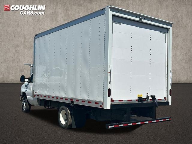 2025 Ford E-350SD Base Cutaway