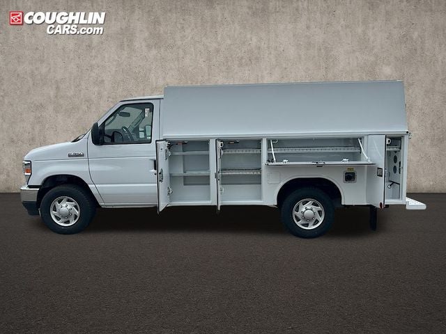 2026 Ford E-350SD Base Cutaway