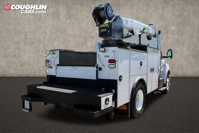 2024 Ford F-750SD Base