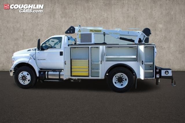 2024 Ford F-750SD Base