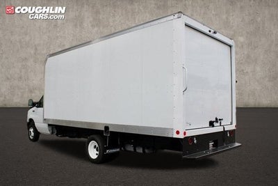 2025 Ford E-450SD Base