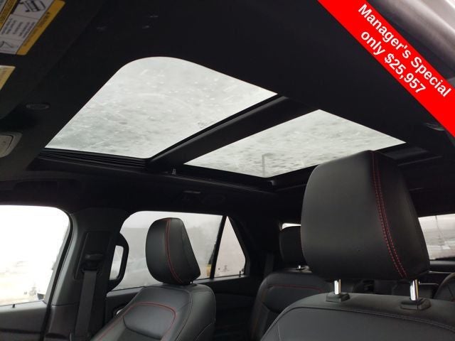 2022 Ford Explorer ST-Line