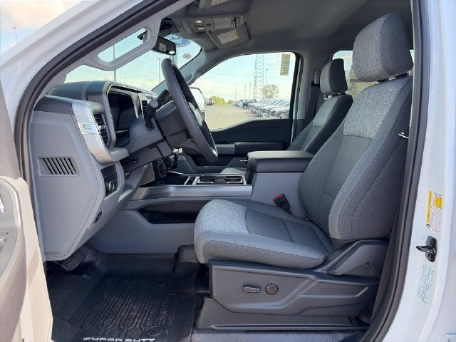 2027 Ford F-350SD XLT