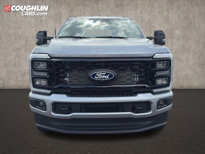 2027 Ford F-350SD Lariat