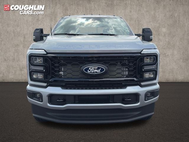 2027 Ford F-350SD Lariat