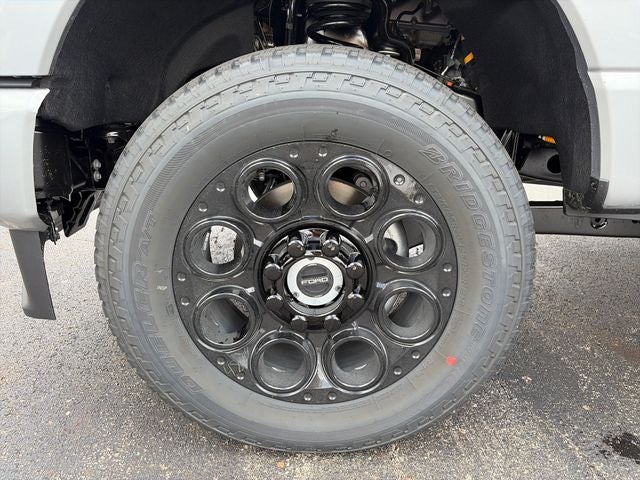 2027 Ford F-350SD Lariat