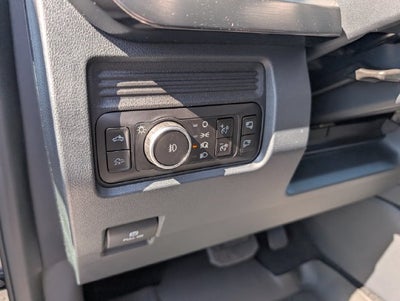2027 Ford F-350SD Lariat