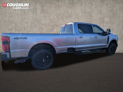 2027 Ford F-350SD Lariat