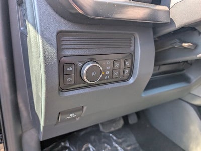 2027 Ford F-350SD Lariat