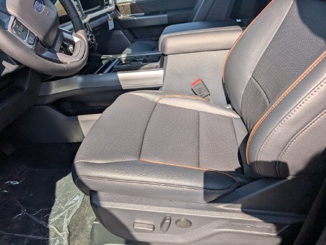 2027 Ford F-350SD Lariat