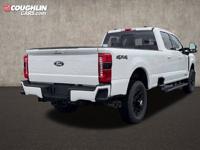 2027 Ford F-350SD Lariat