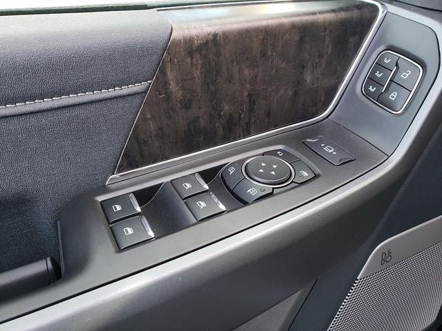 2025 Ford F-350SD Lariat