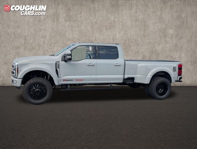 2026 Ford F-450SD Platinum DRW