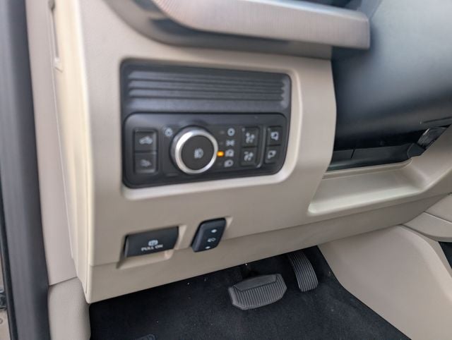 2026 Ford F-450SD Platinum DRW