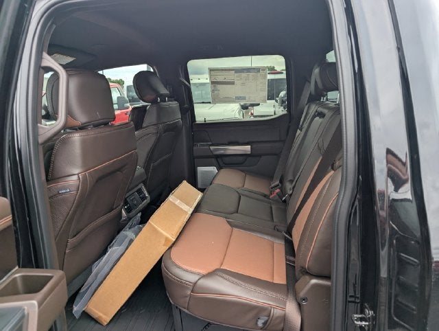 2027 Ford F-450SD King Ranch DRW