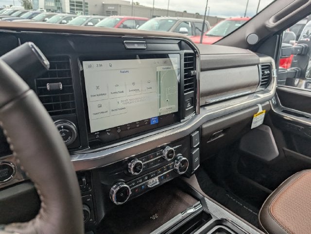 2027 Ford F-450SD King Ranch DRW