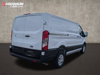 2027 Ford Transit-250 Base