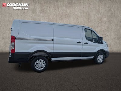 2027 Ford Transit-250 Base