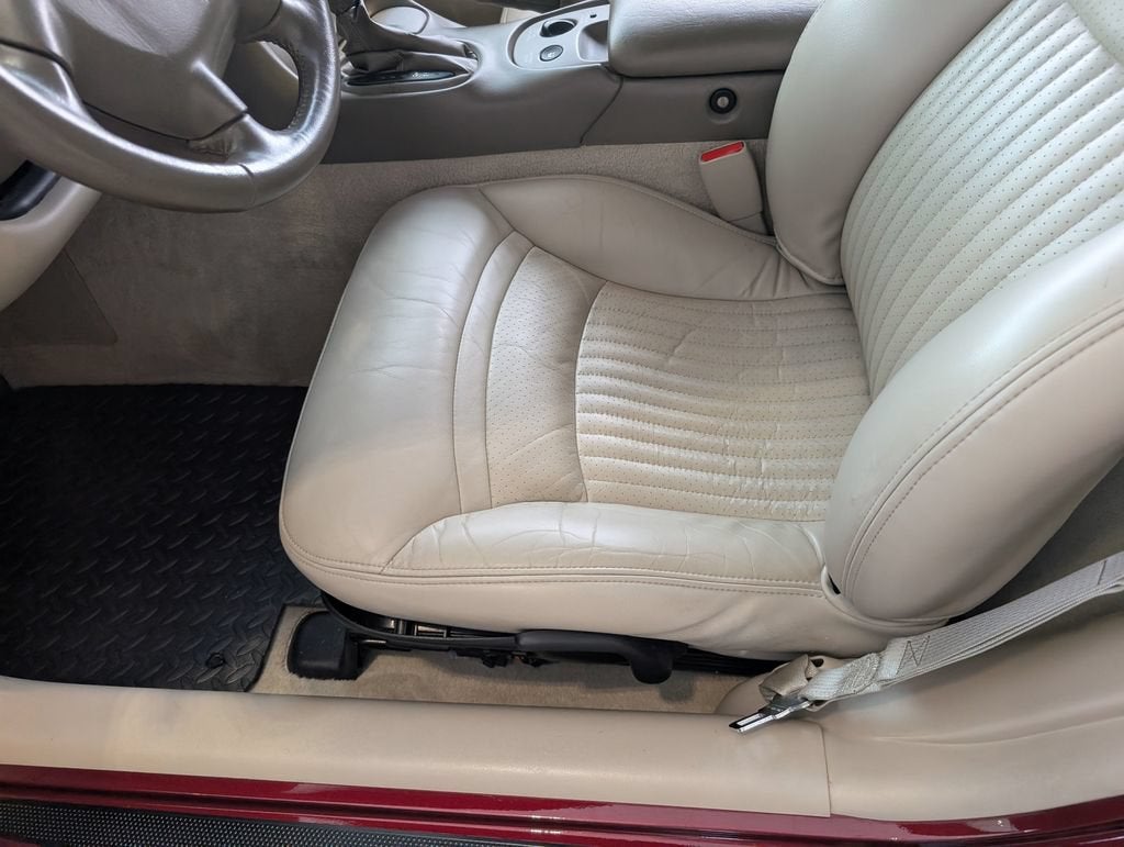 2003 Chevrolet Corvette Base