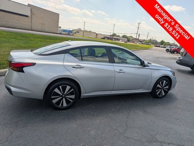2021 Nissan Altima 2.5 SV