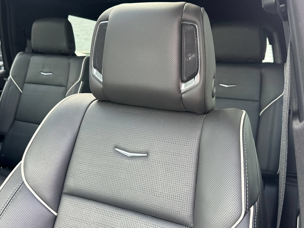 2023 Cadillac Escalade 4WD Sport