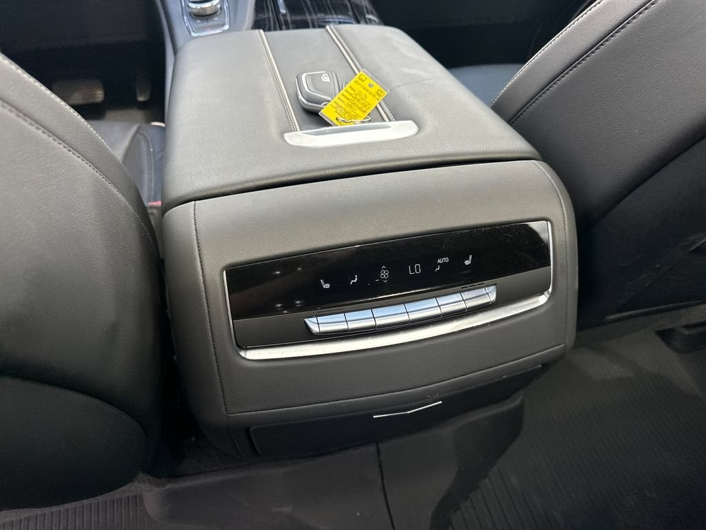 2023 Cadillac Escalade 4WD Sport