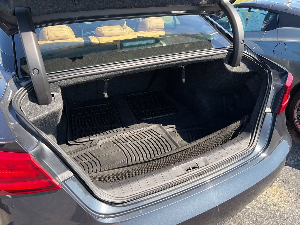 2017 Nissan Maxima SR
