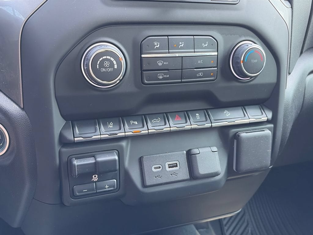 2025 Chevrolet Silverado 2500 HD Custom