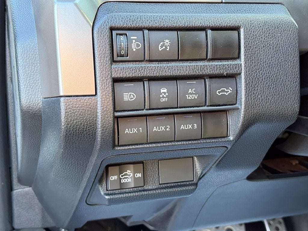 2024 Toyota Tacoma 4WD SR5
