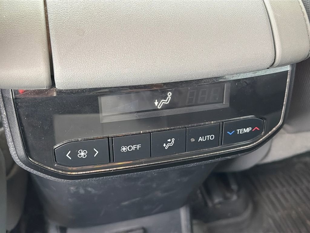 2020 Toyota Highlander L