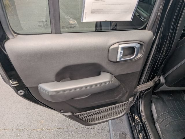 2021 Jeep Wrangler Unlimited Sahara Altitude