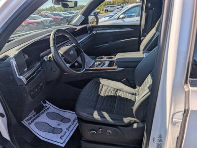 2025 Cadillac Escalade Sport Platinum